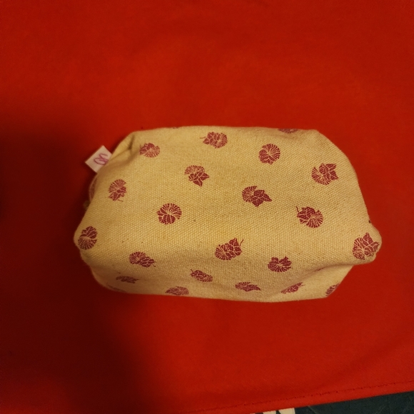 Vintage Hawaiian Airlines pouch - Picture 2 of 3